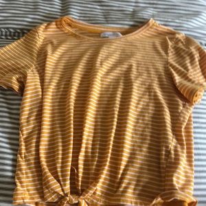 Yellow and white cropped shirt